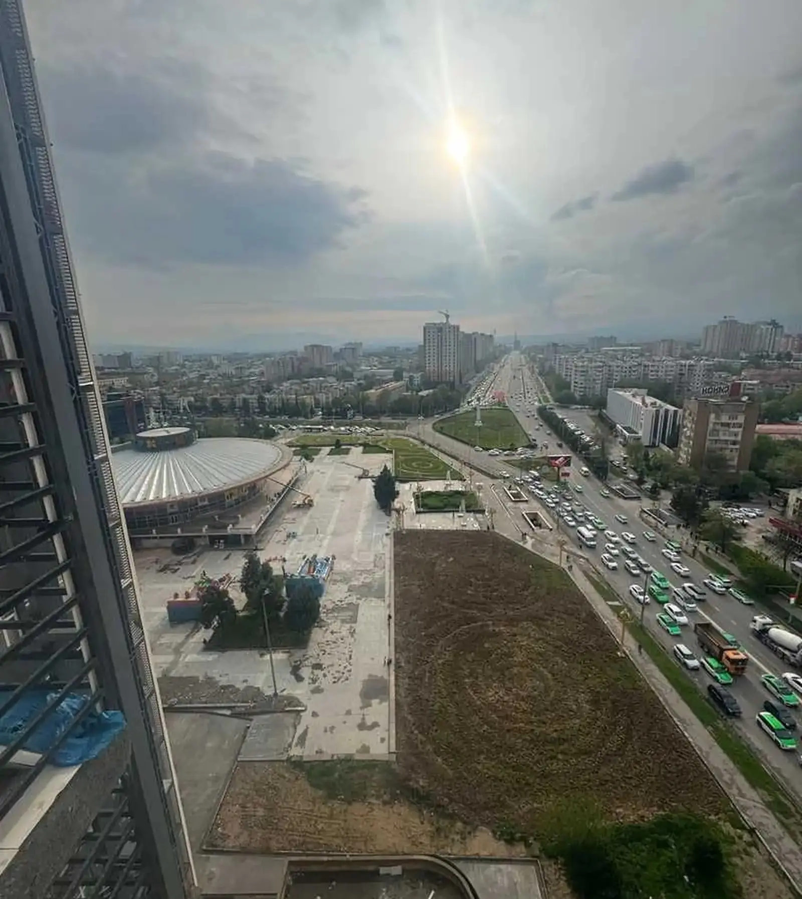 2-комн. квартира, 14 этаж, 70м², Фирдавси