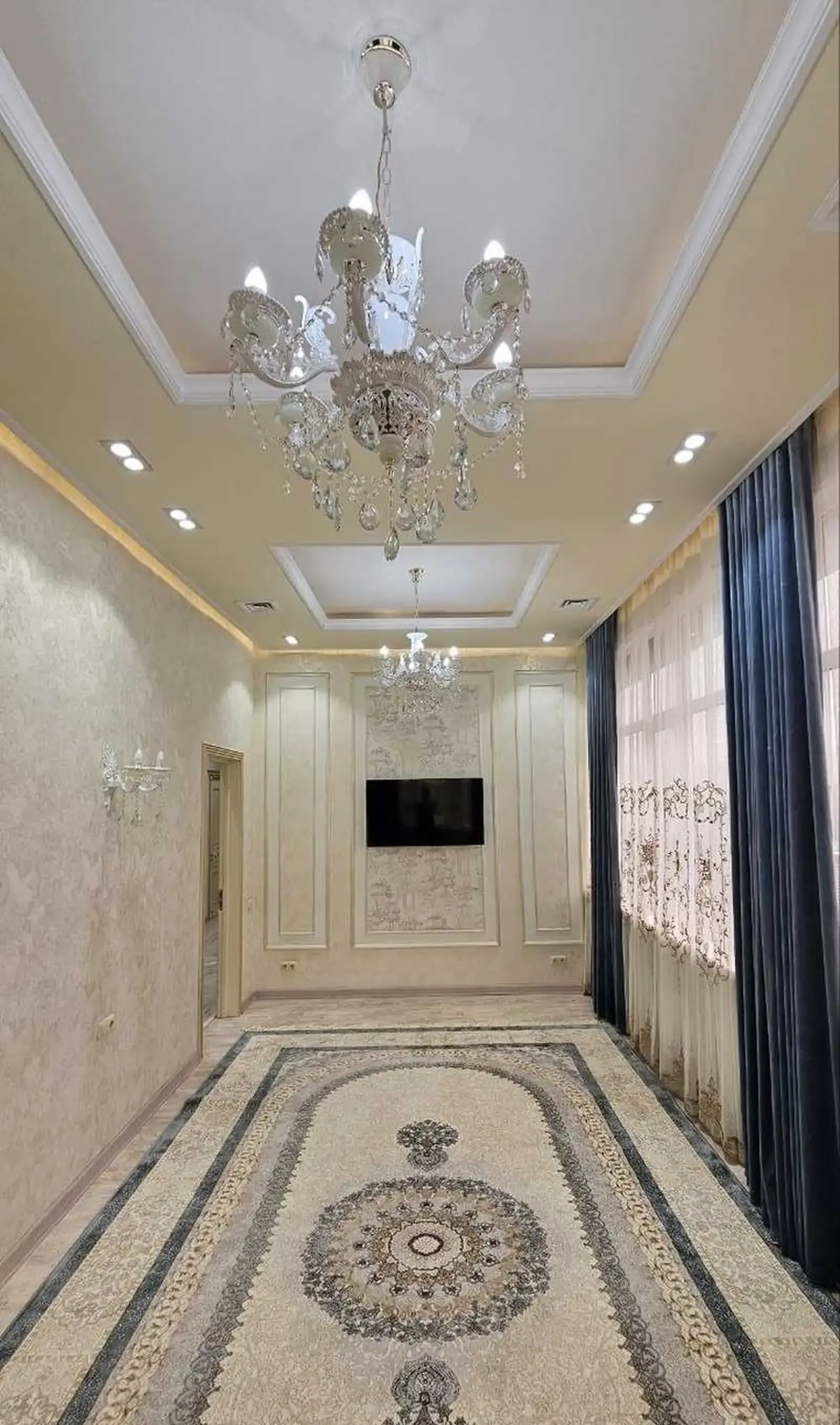 3-комн. квартира, 11 этаж, 150м², Пединститут