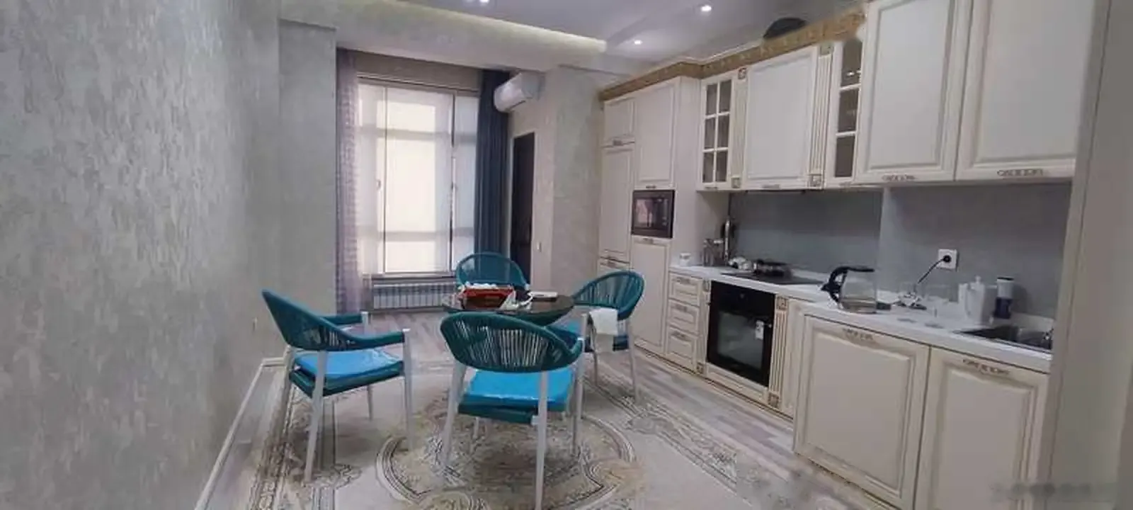 2-комн. квартира, 9 этаж, 98м², И.Сомони