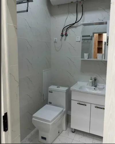 2-комн. квартира, 5 этаж, 50м², Овир, Гранд отель