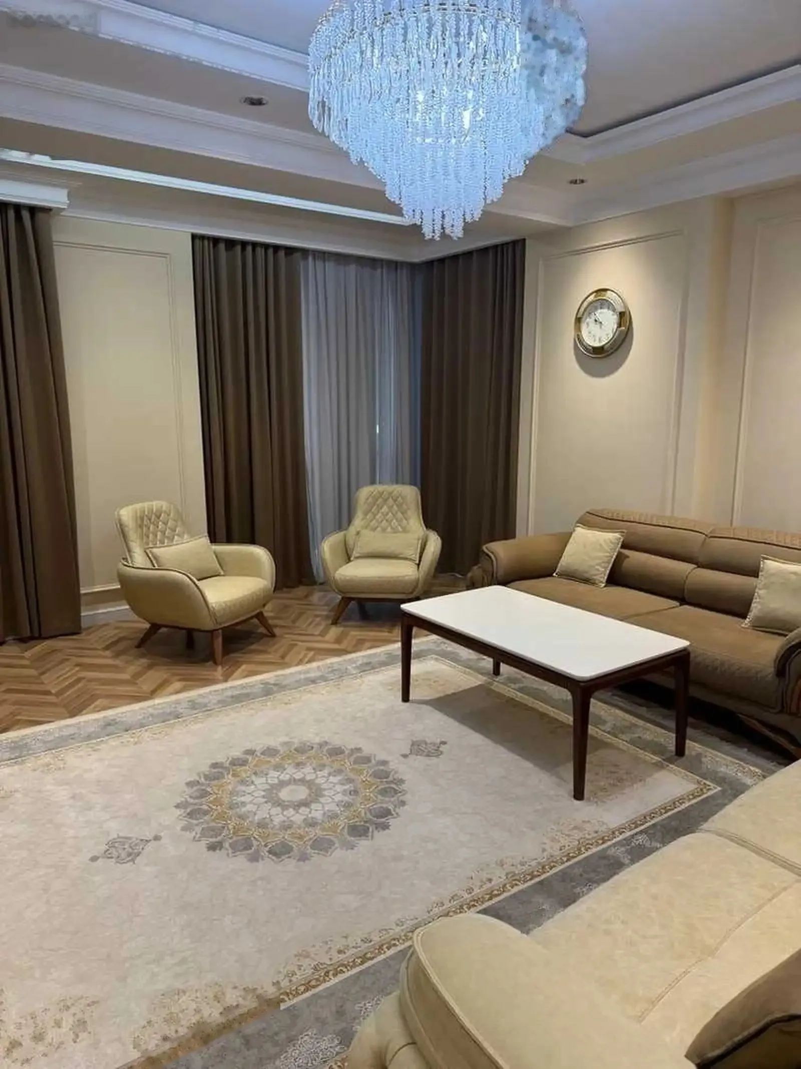 5-комн. квартира, 4 этаж, 214м², доми Баракат, Путовский