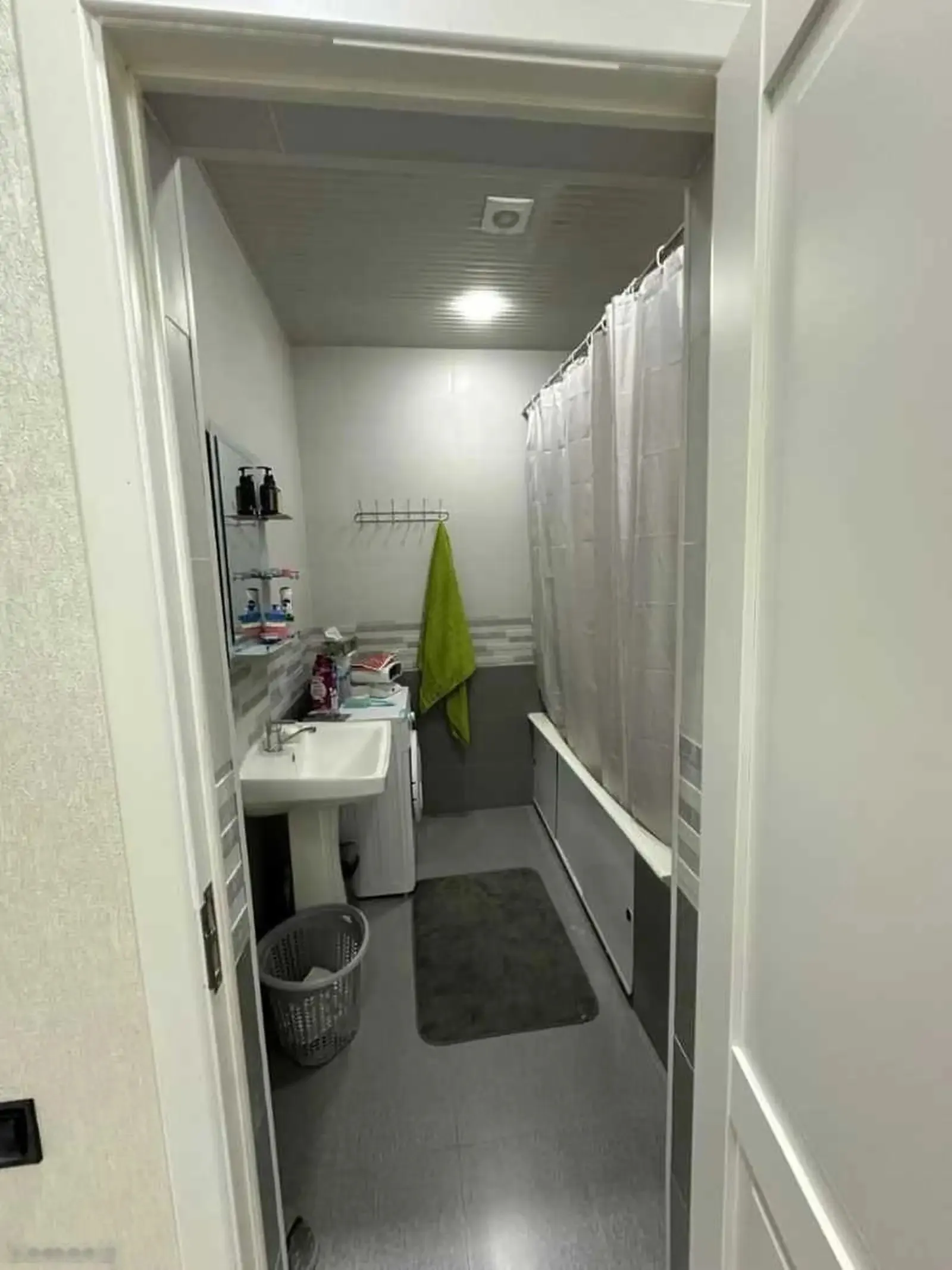 2-комн. квартира, 7 этаж, 65м², 82мкр