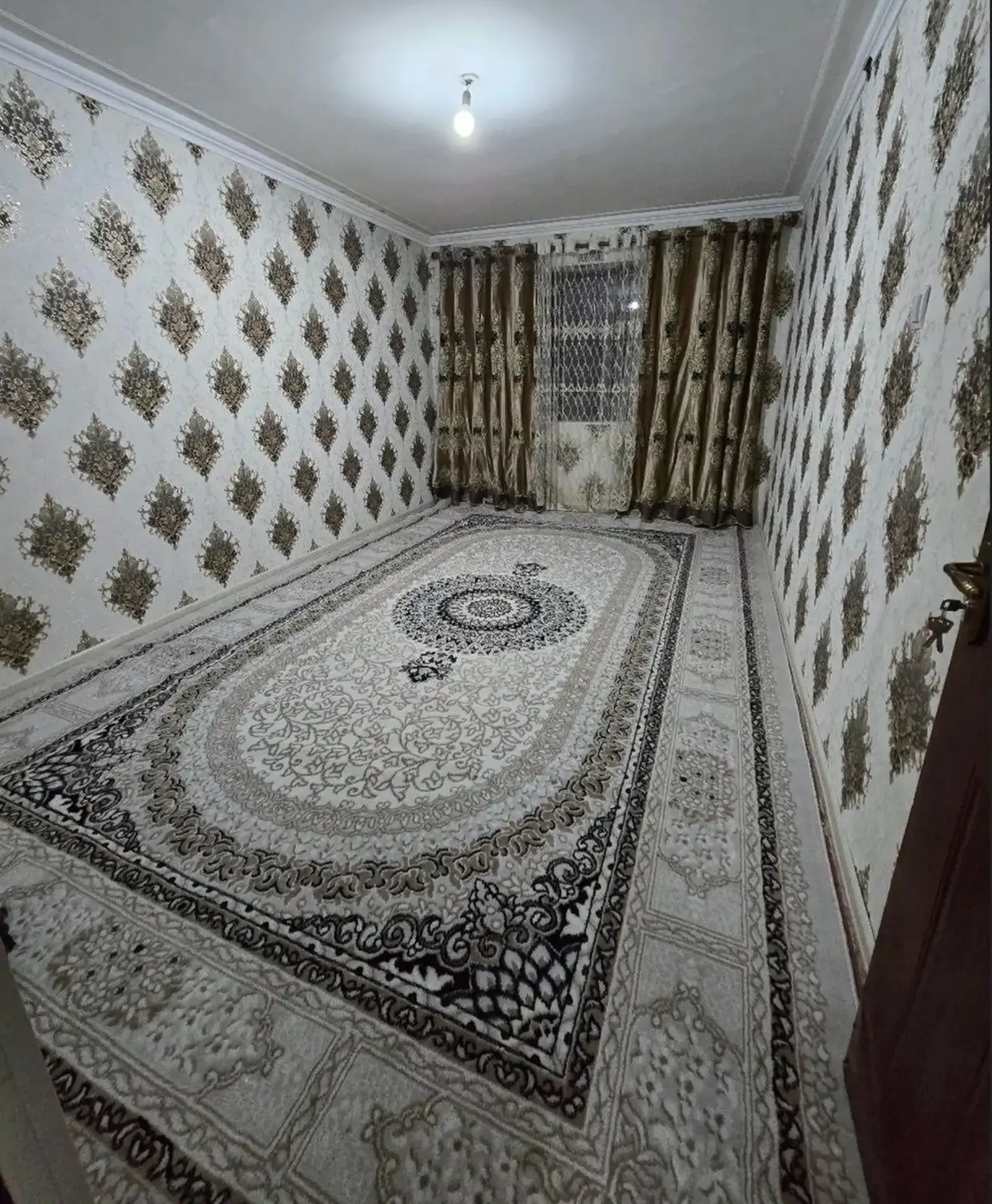 3-комн. квартира, 4 этаж, 62 м², Сино 32 мкр
