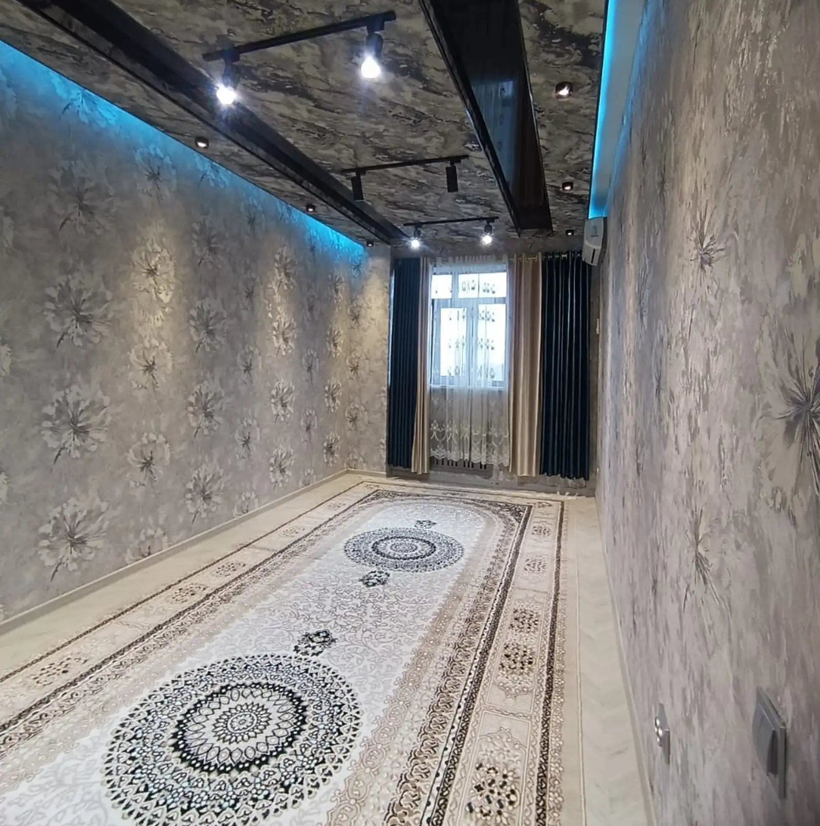 2-комн. квартира, 11 этаж, 80м², Шохмансур, Голубой экран, ру баруи Пайкар