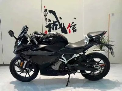 Мотоцикл CFMOTO SR на заказ