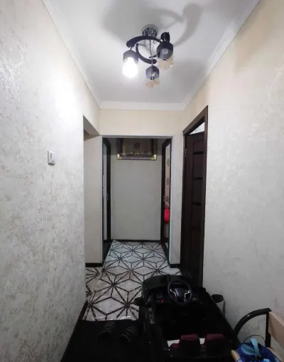 3-комн. квартира, 1 этаж, 63 м², Сино, 104мкр (Сана-1, пеши ресторани Валичон)
