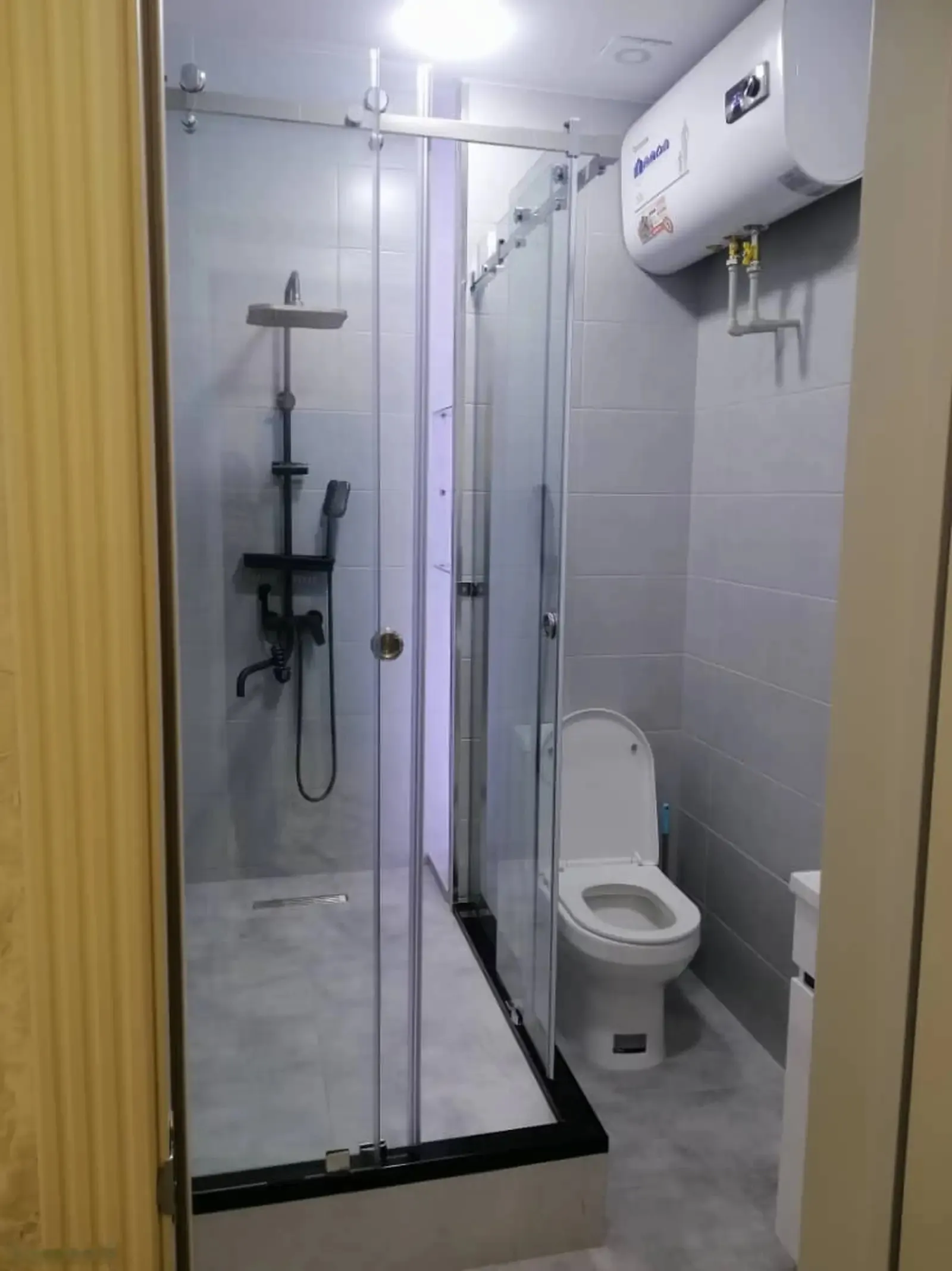 2-комн. квартира, 9 этаж, 95м², Посольствои Россия