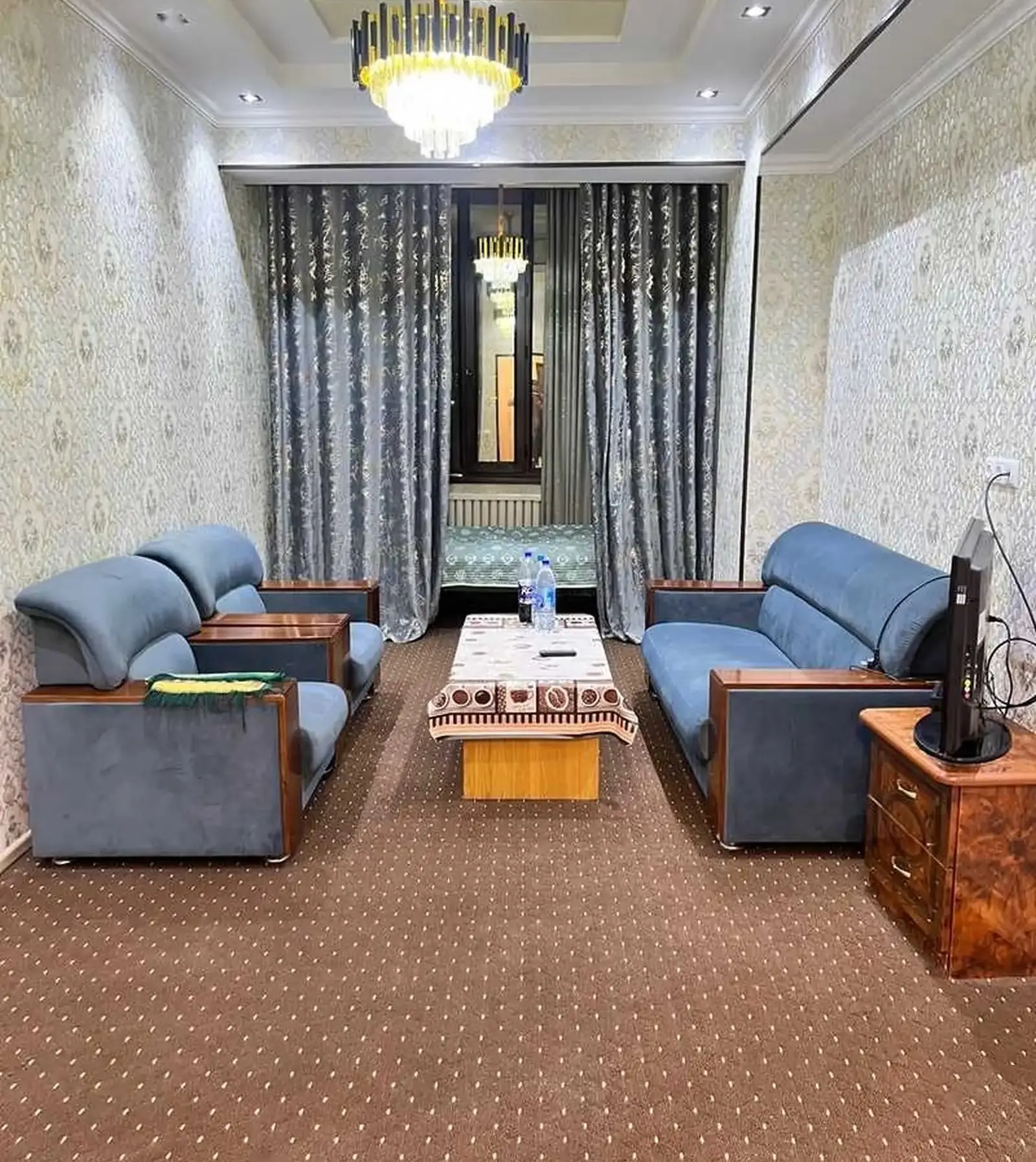 3-комн. квартира, 14 этаж, 120м², Шохмансур