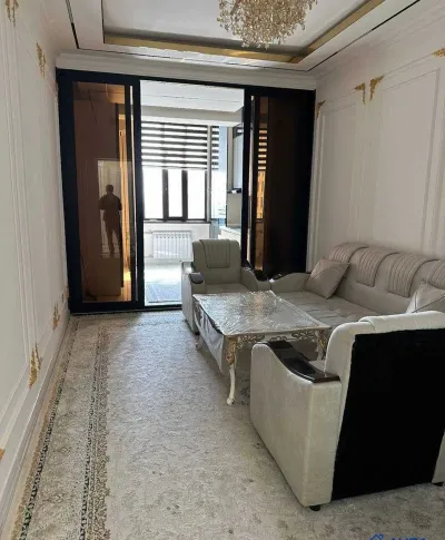 2-комн. квартира, 8 этаж, 80м², Шохмансур