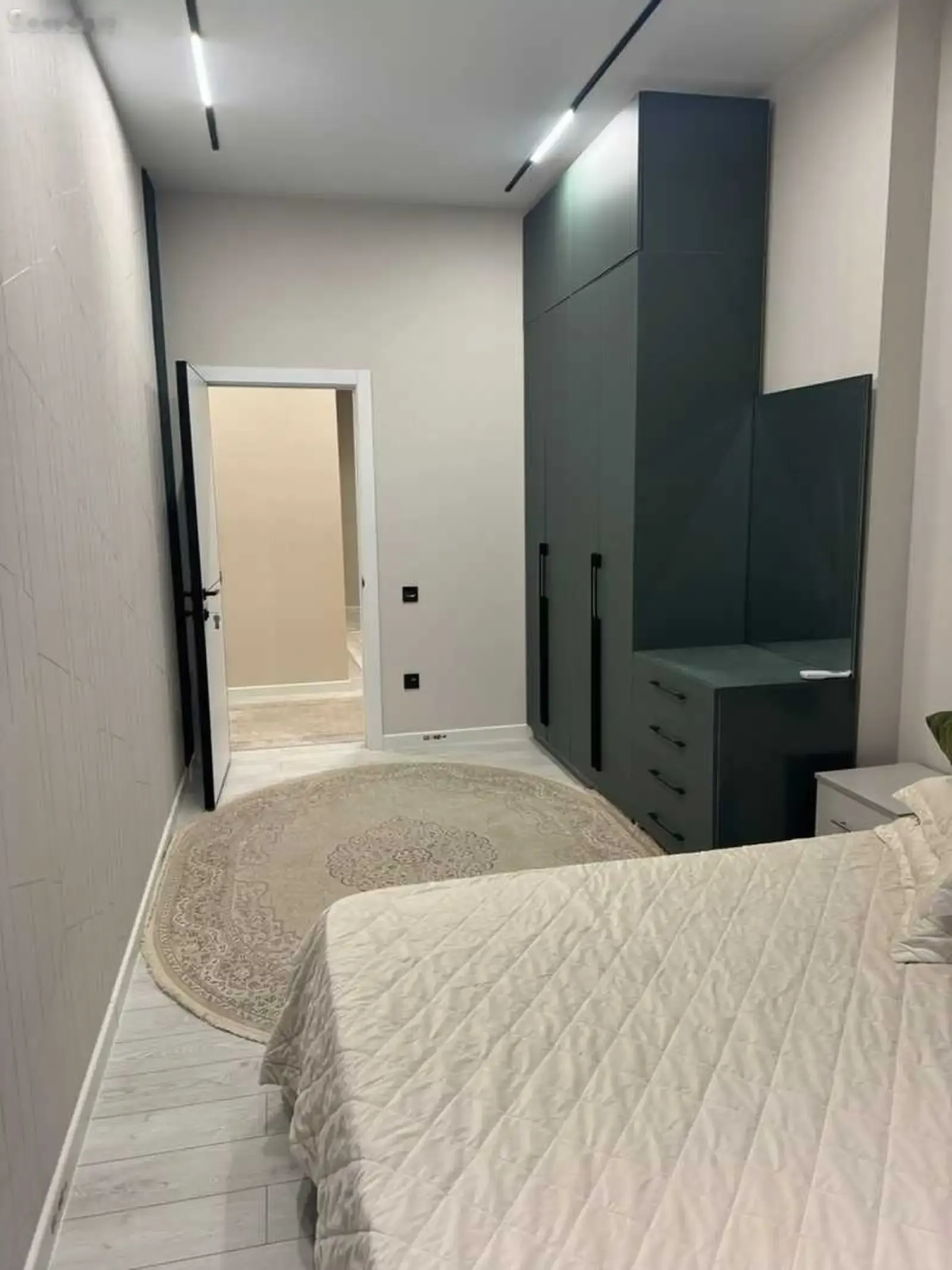 3-комн. квартира, 16 этаж, 90м², Шоҳмансур, Айнӣ, Танка