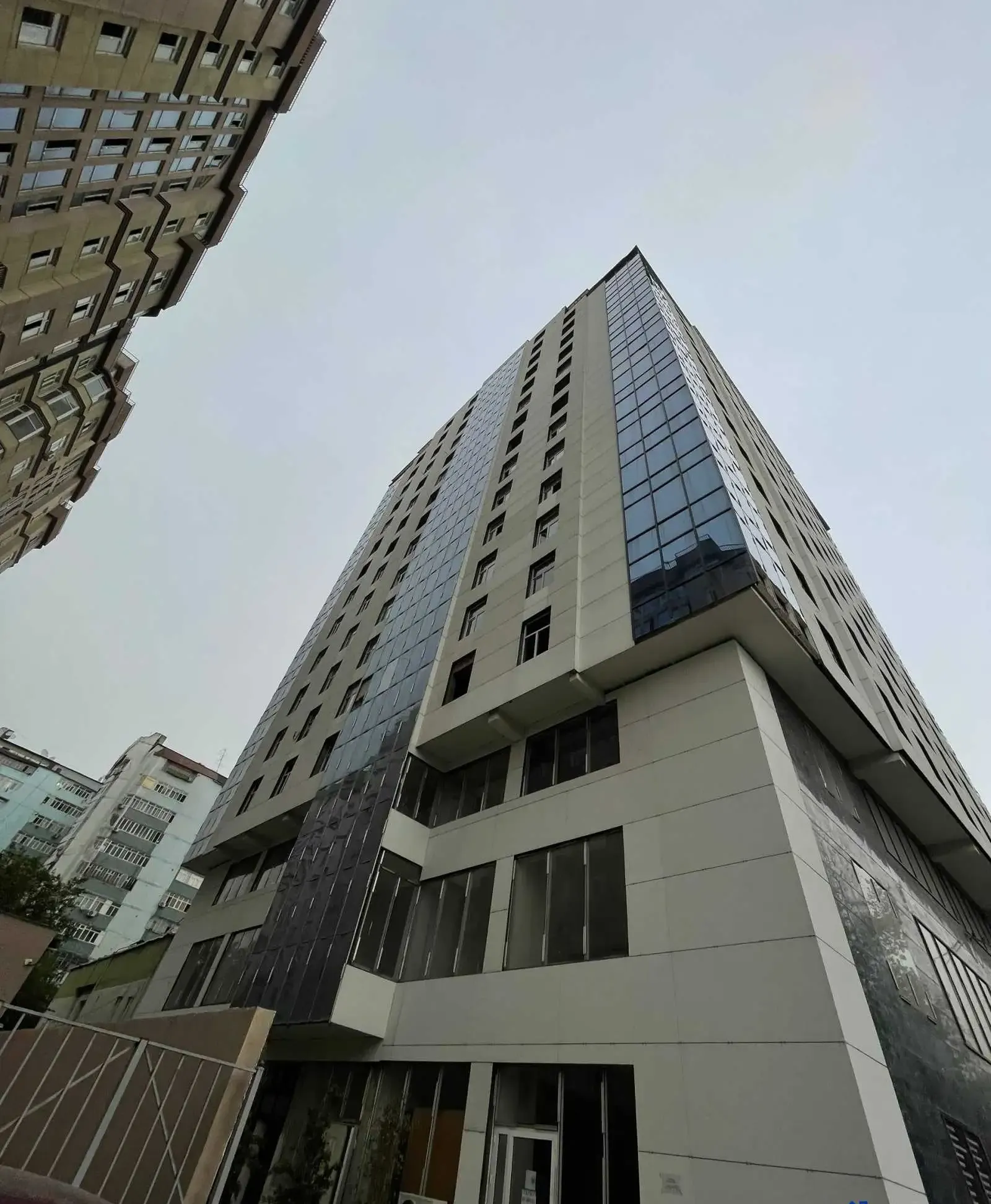 2-комн. квартира, 10 этаж, 51 м², Шохмансур