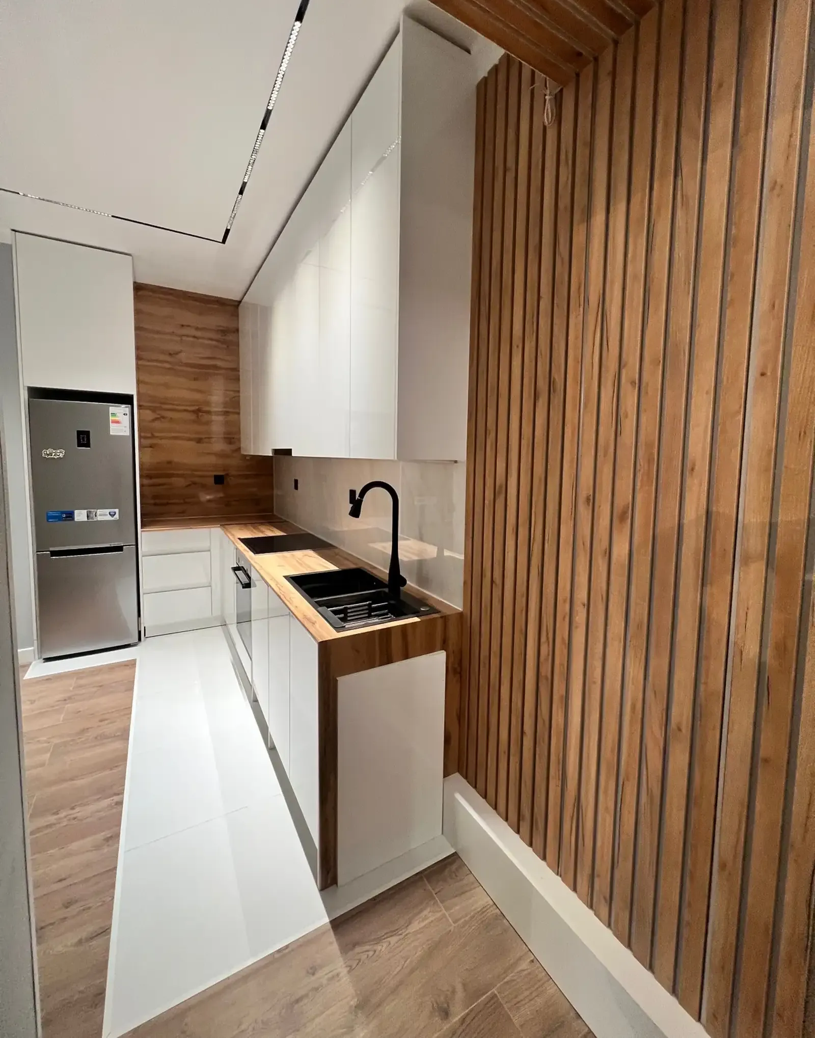3-комн. квартира, 12 этаж, 78 м², Ашан