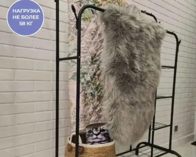 Напольная вешалка с полками