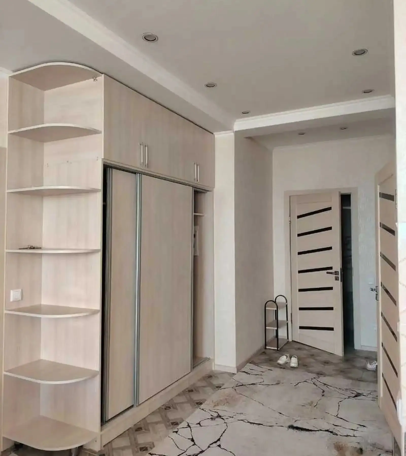 2-комн. квартира, 9 этаж, 76м², Сино