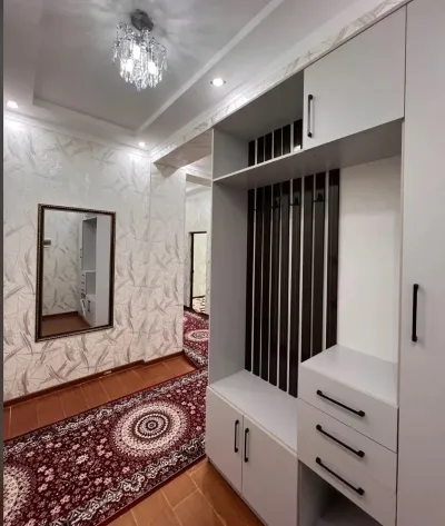 3-комн. квартира, 2 этаж, 98м², Исмоили Сомони