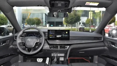 Toyota Camry, 2026