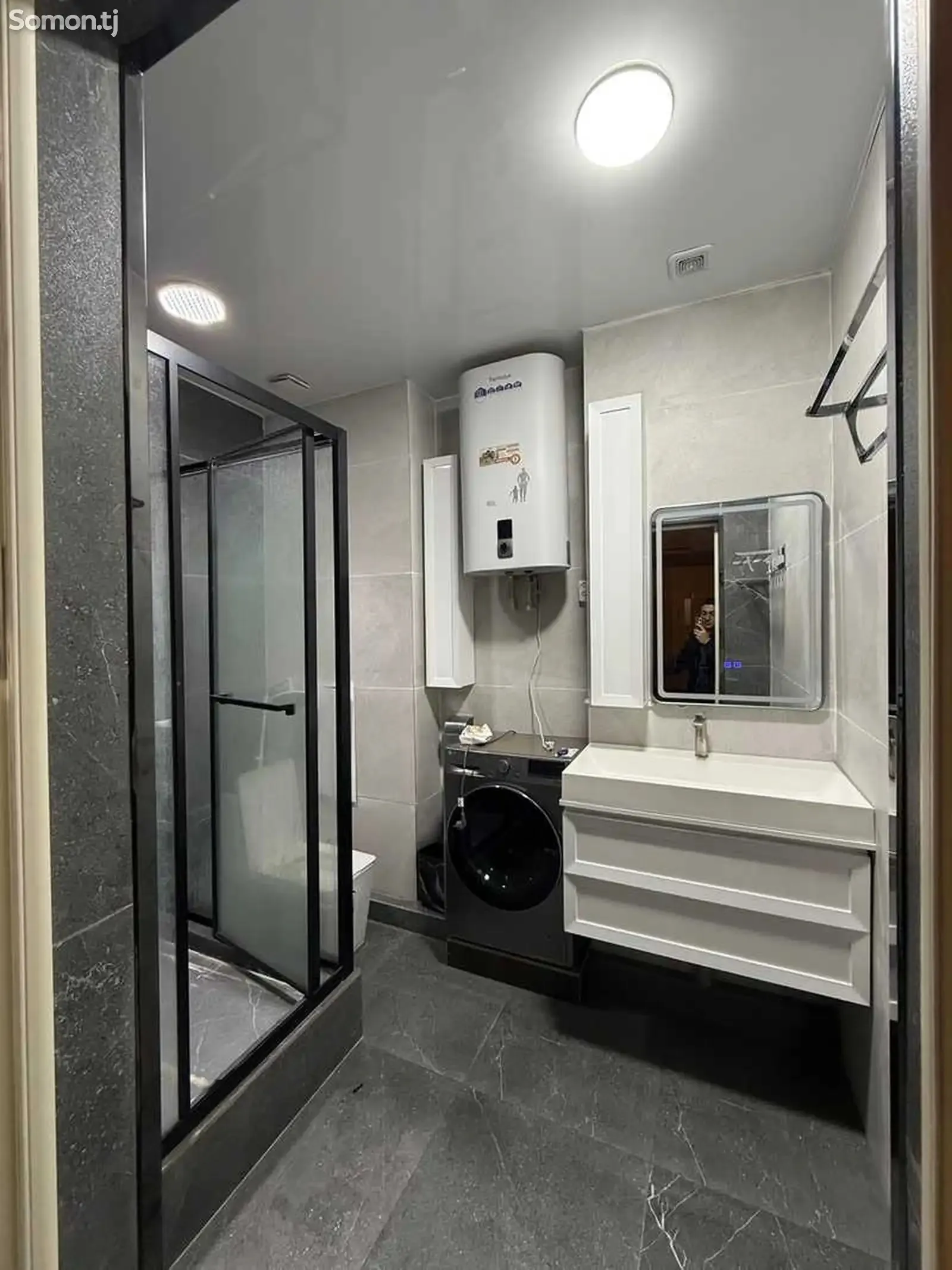 2-комн. квартира, 4 этаж, 100м², доми бари пайкар