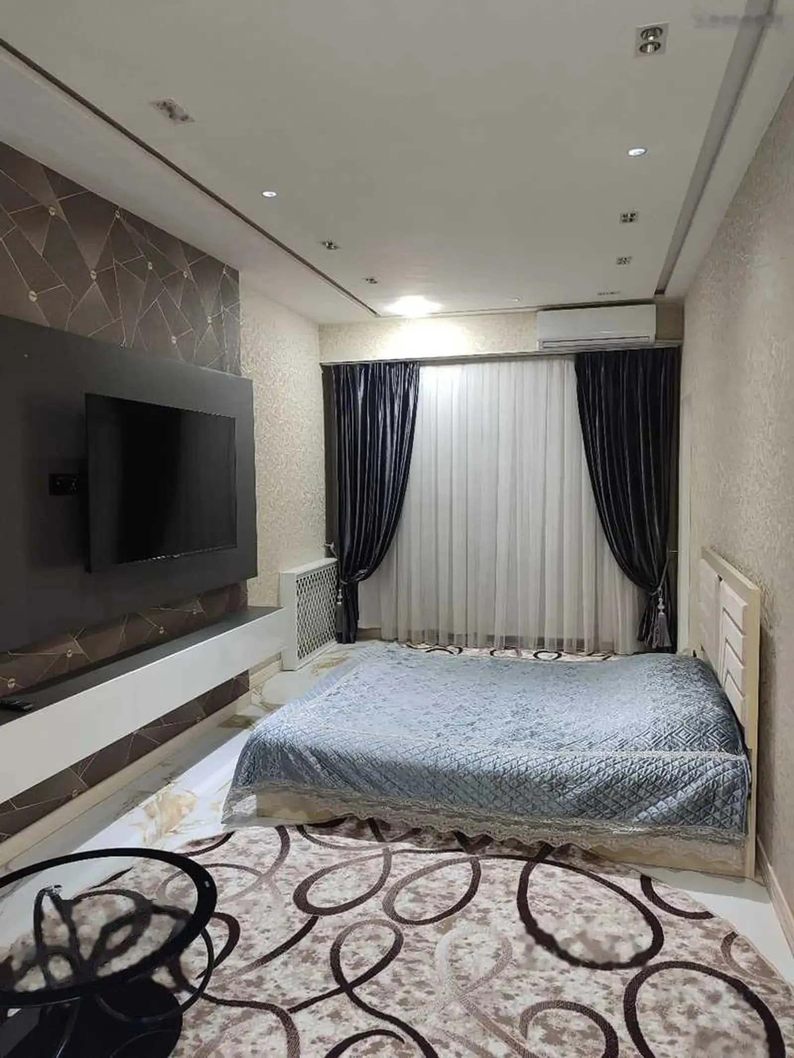 1-комн. квартира, 5 этаж, 50 м², Голубой экран