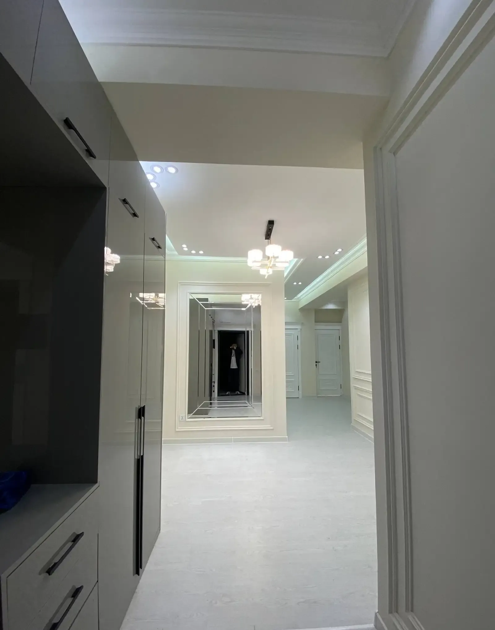 2-комн. квартира, 13 этаж, 85 м², Сино, 82 мкр