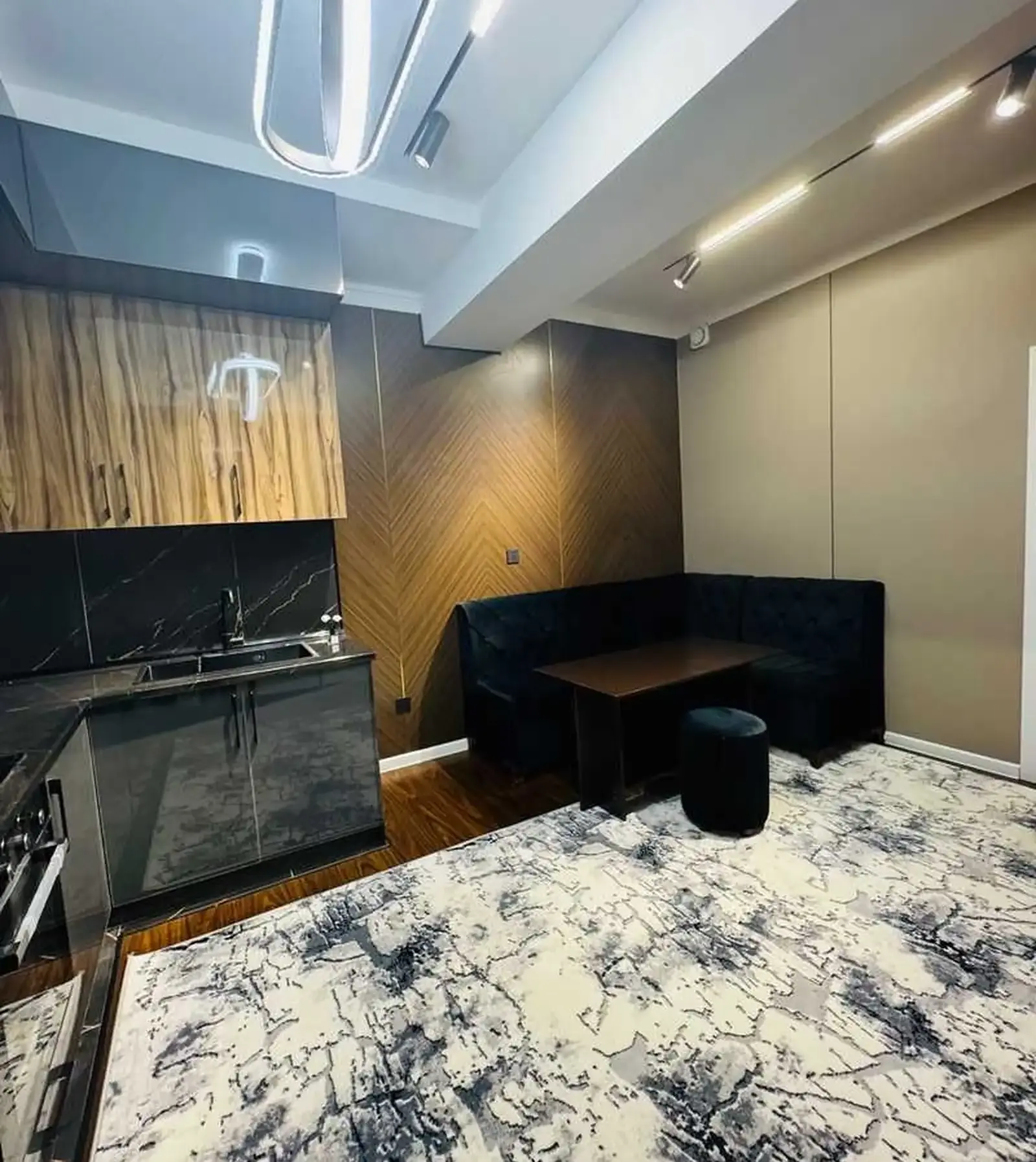 3-комн. квартира, 10 этаж, 92 м², И Сомони дом печать Пайкар