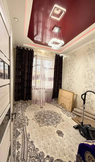 3-комн. квартира, 1 этаж, 85 м²,   102мкр
