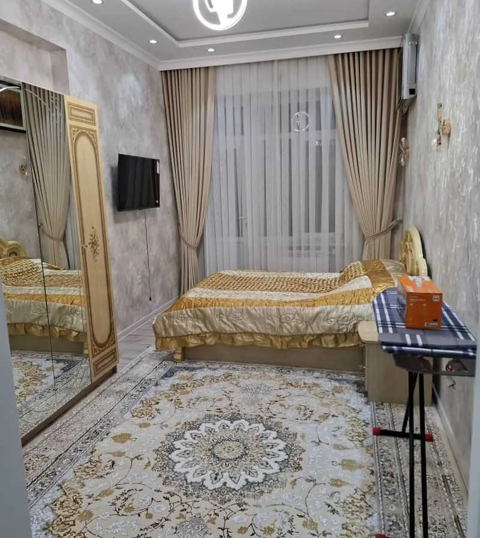1-комн. квартира, 4 этаж, 60 м², Оперка, напротив парка Куруши Кабир, дом Кафе CAF