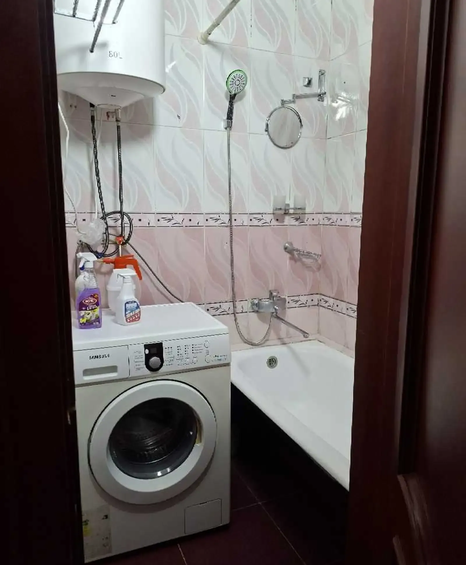 3-комн. квартира, 4 этаж, 82м², 102 мкр, институти Забонҳо