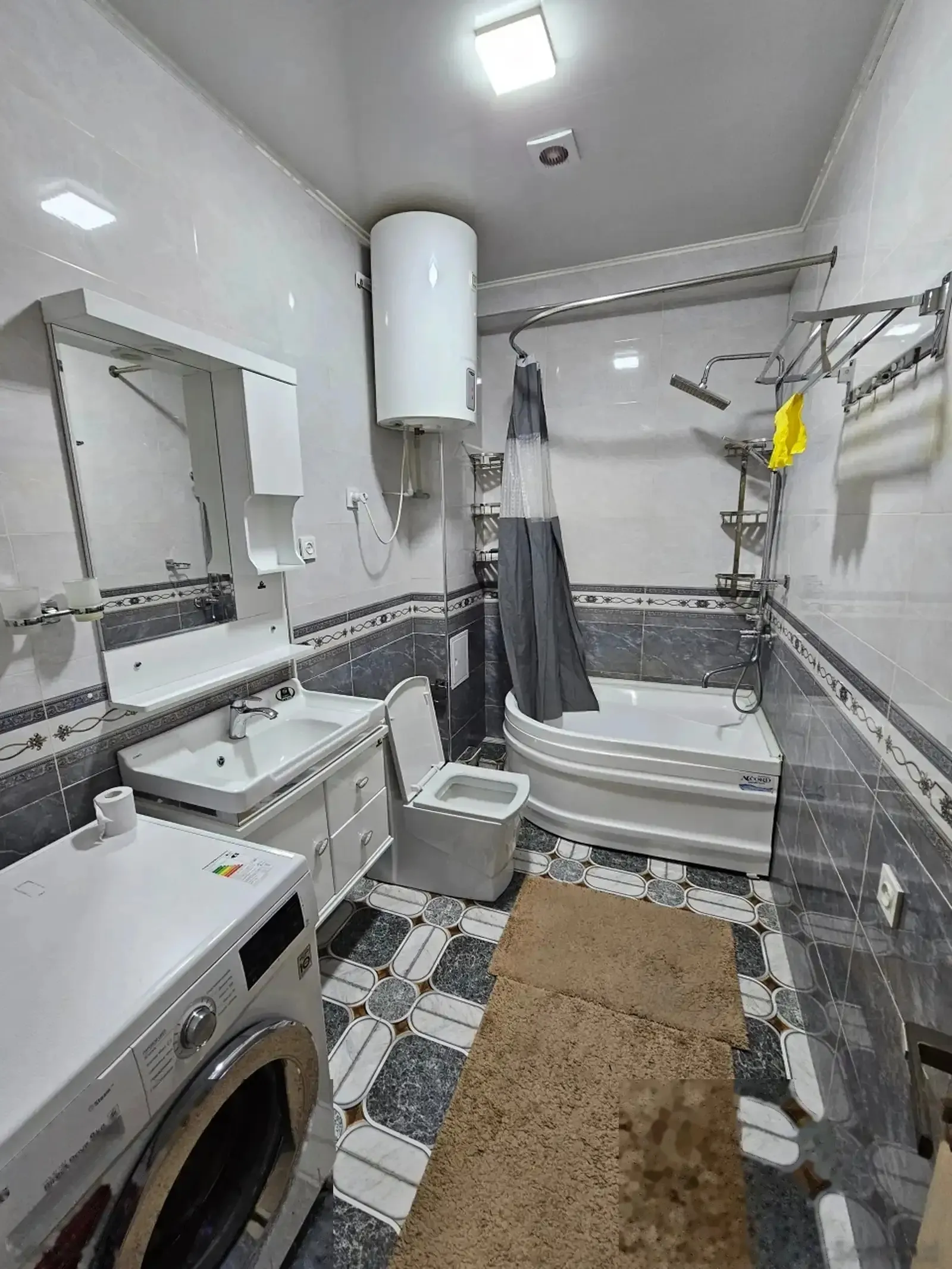 2-комн. квартира, 5 этаж, 88м², Шохмансур
