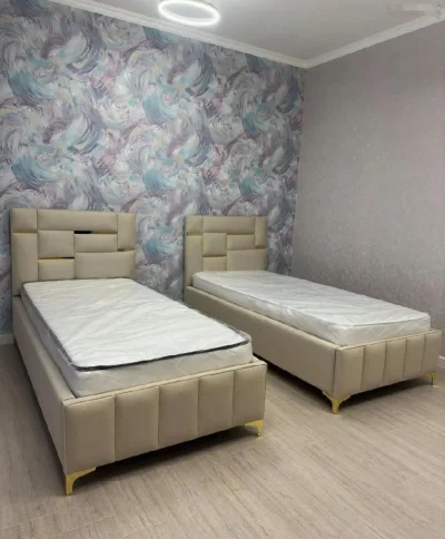Кровать
