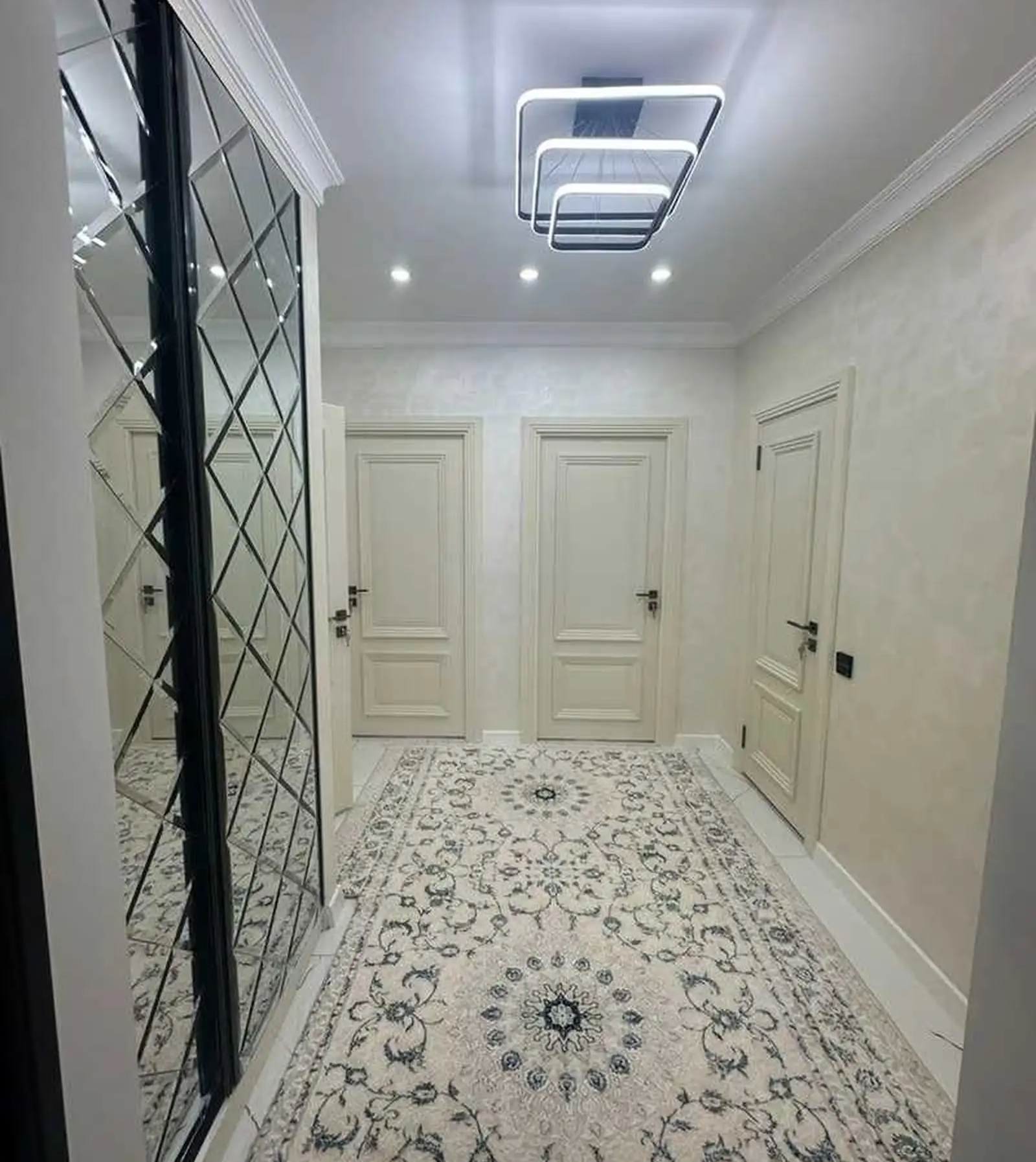 2-комн. квартира, 13 этаж, 85м², Дом Печати