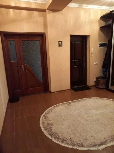 2-комн. квартира, 9 этаж, 80 м², Сино