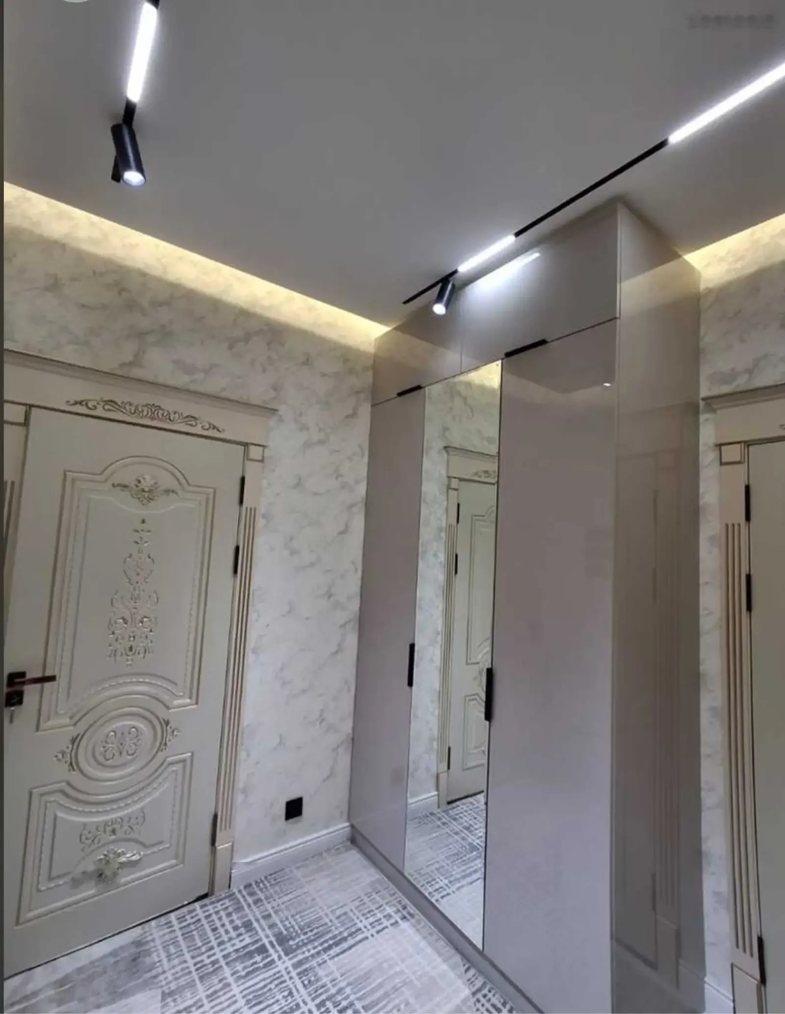2-комн. квартира, 12 этаж, 70м², Шохмансур Хилтон