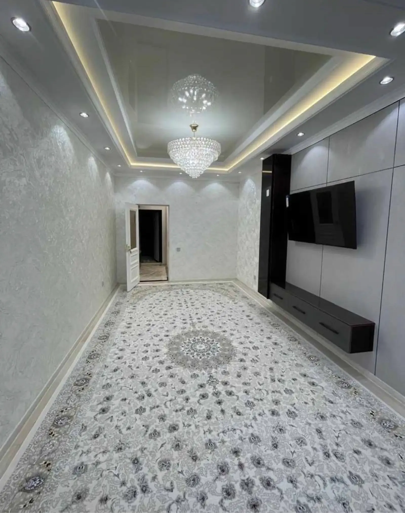 2-комн. квартира, 10 этаж, 72 м², н.Шохмансур