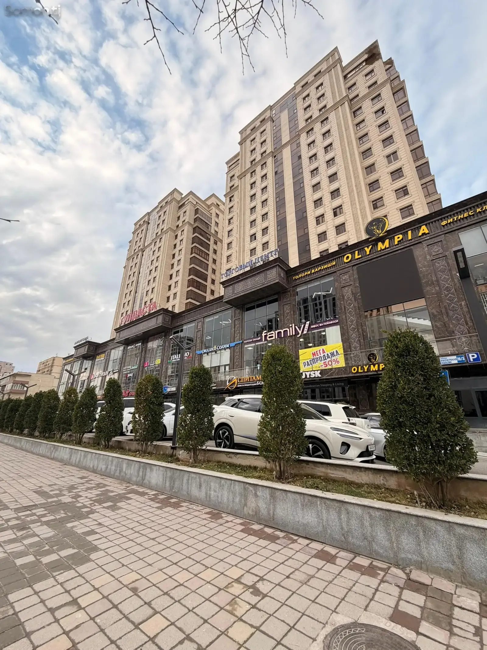 1-комн. квартира, 3 этаж, 66 м², 82 мкр, Доми Гулдаста