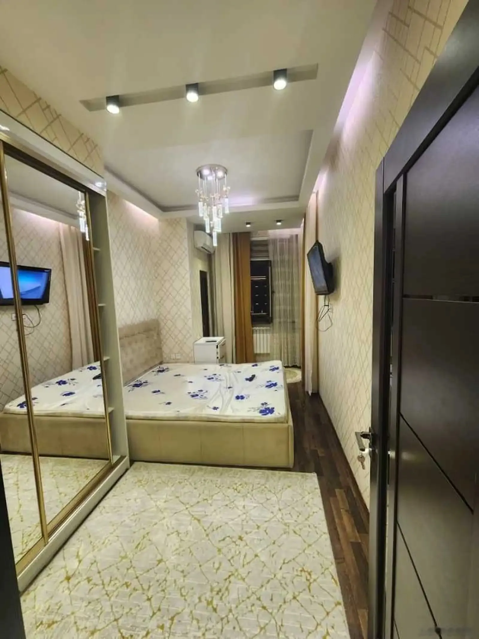 2-комн. квартира, 12 этаж, 72м², чордома