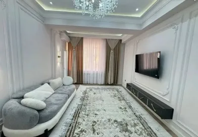 2-комн. квартира, 3 этаж, 70 м², Сомони Славянски