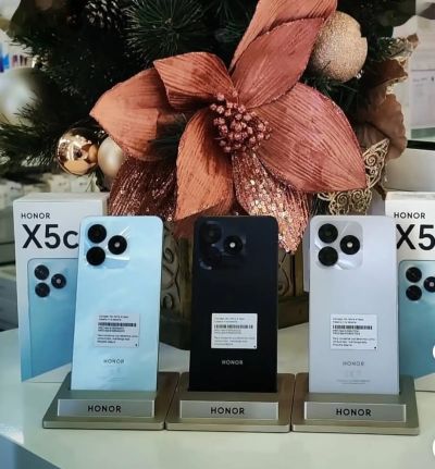 Huawei Honor X5c 4/64gb black 5200Мач