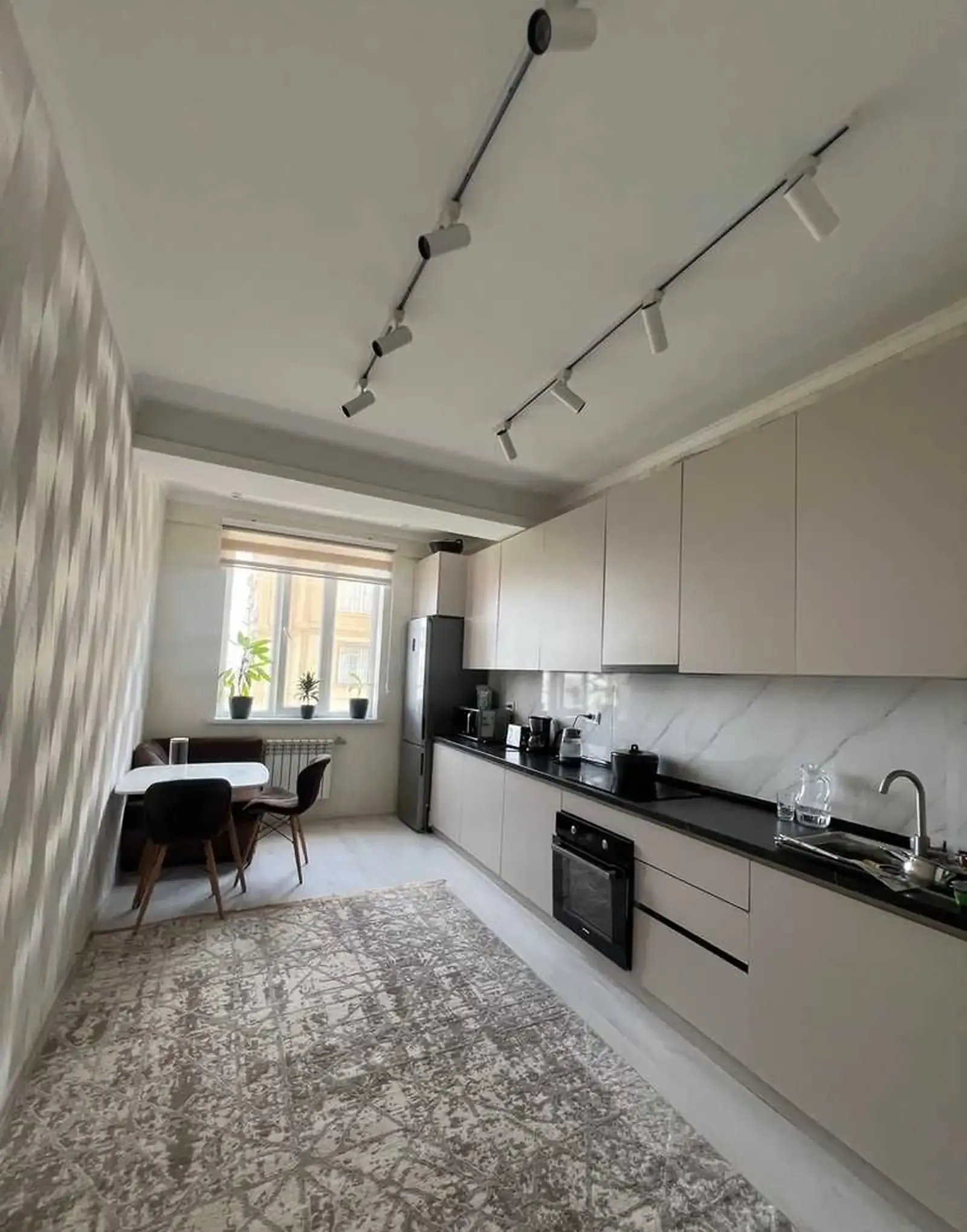 2-комн. квартира, 12 этаж, 92м², 91 МКР Лесная Сказка