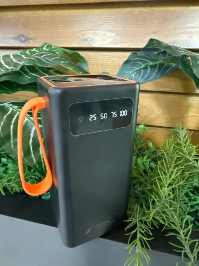 Внешний аккумулятор с фонарикам Powerbank Mars 50000 mah