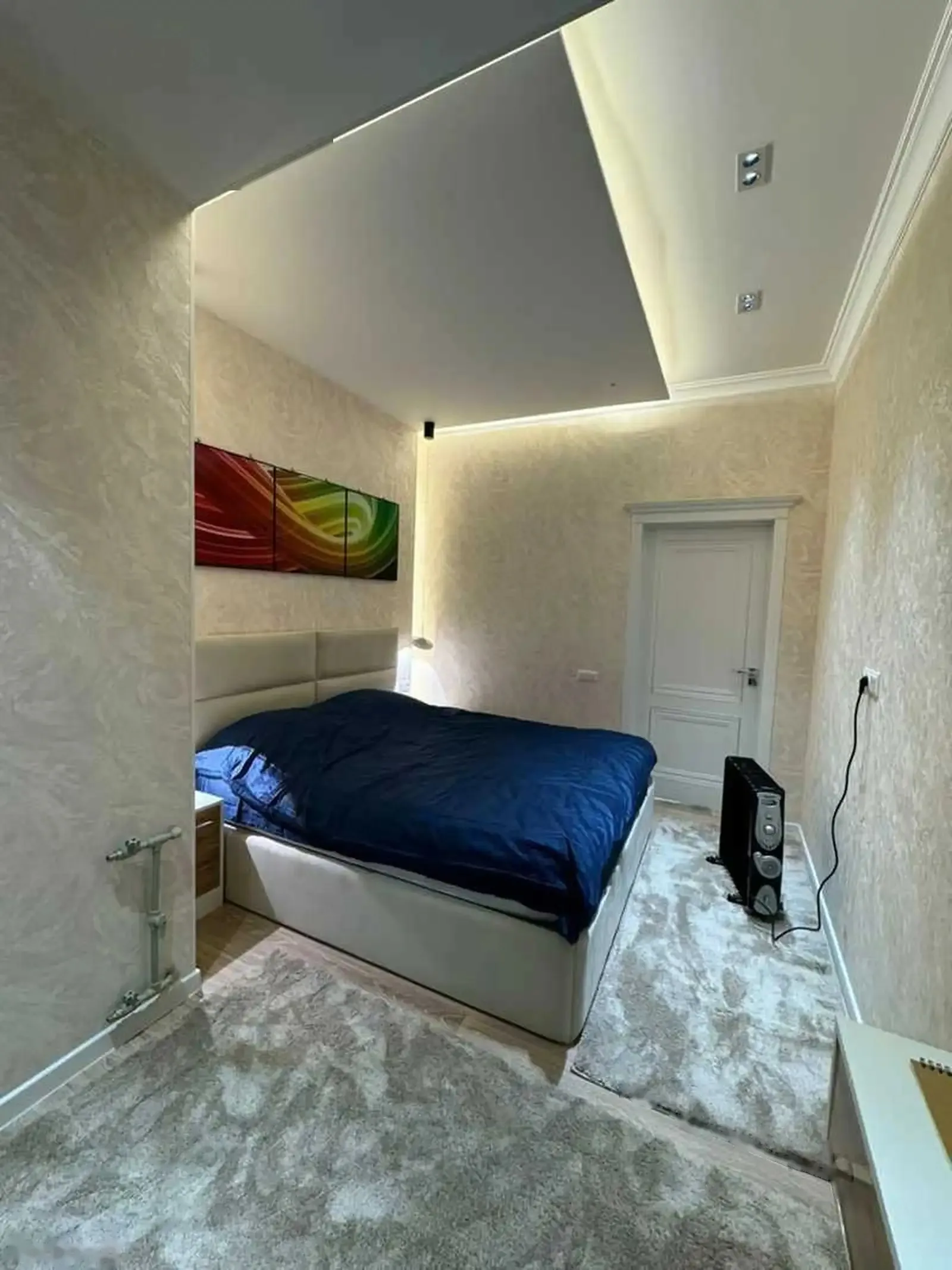 2-комн. квартира, 3 этаж, 60м², KFC воданасос