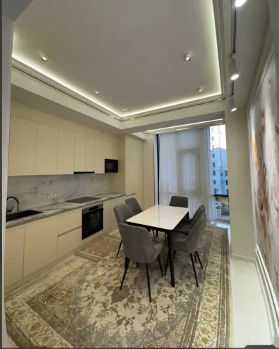 2-комн. квартира, 4 этаж, 90м², Сафо