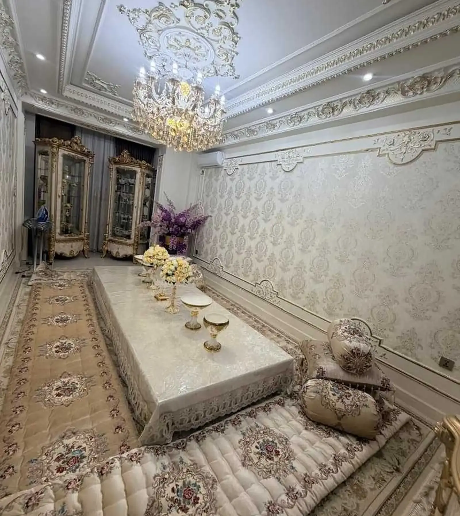 6-комн. квартира, 4 этаж, 256 м², сафо