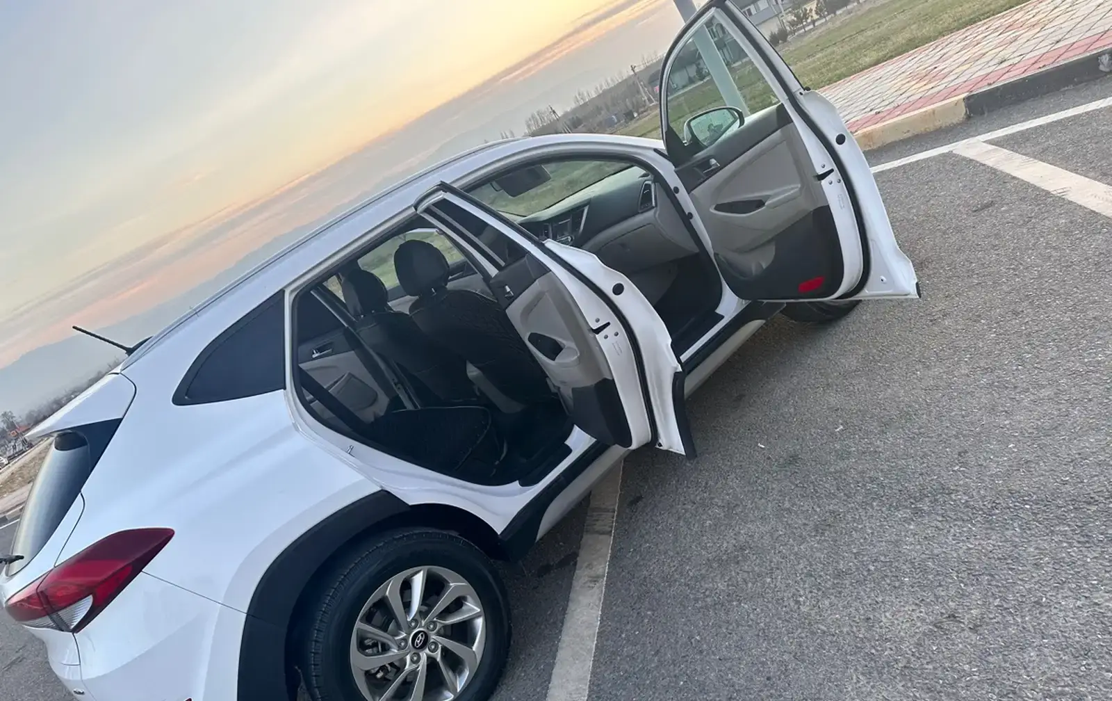Hyundai Tucson,