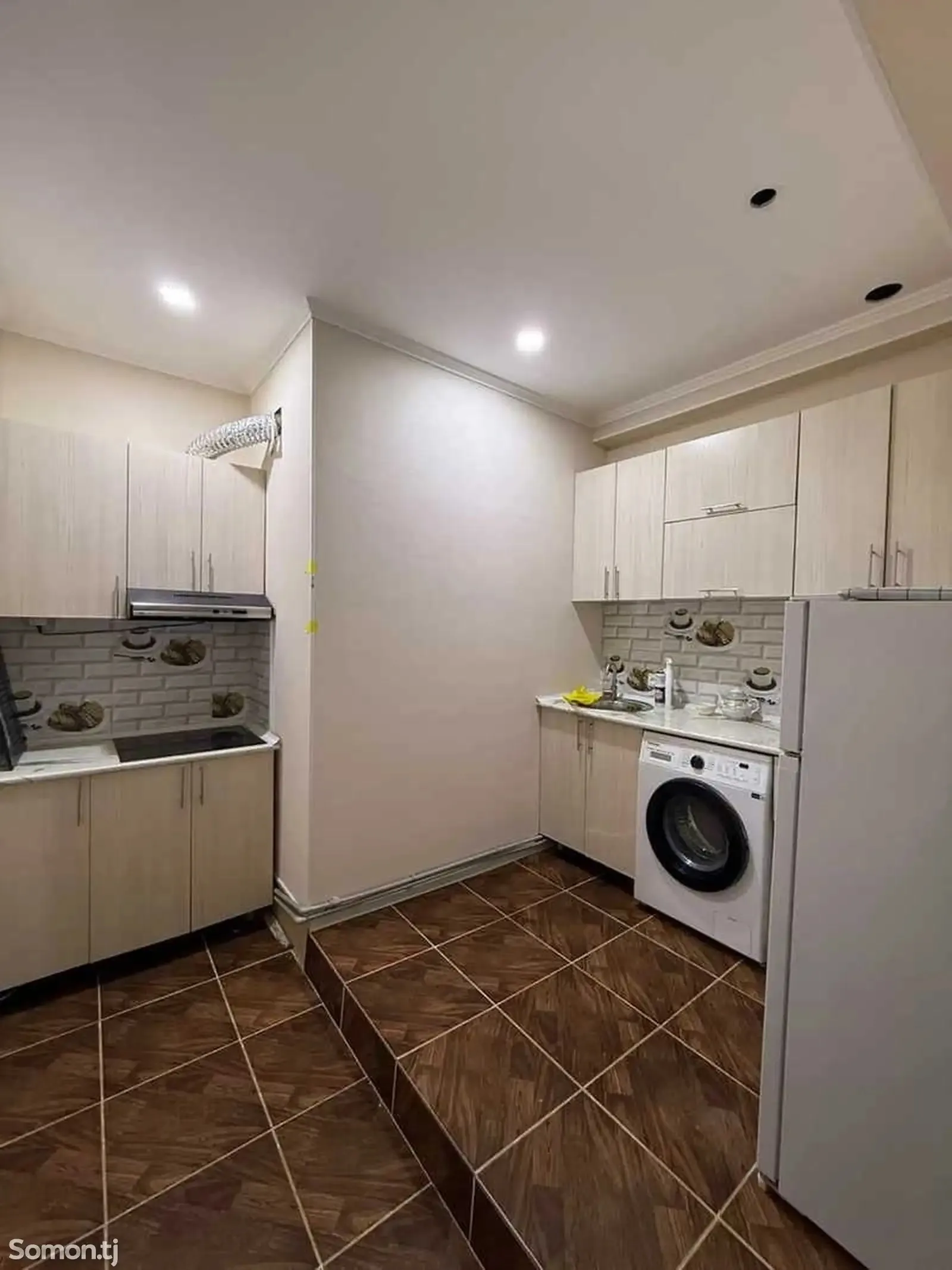 2-комн. квартира, 15 этаж, 60м², 82мкр