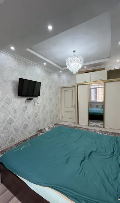 2-комн. квартира, 8 этаж, 68 м², Сино 112мкр