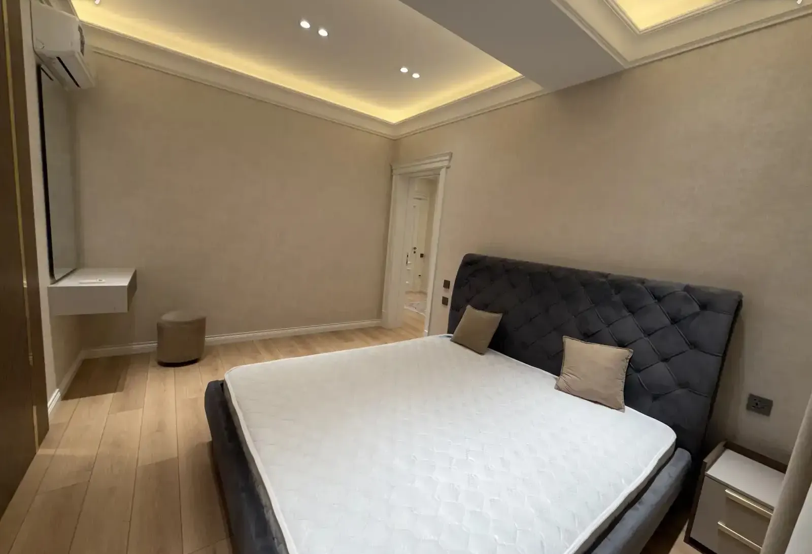 3-комн. квартира, 5 этаж, 130м², Цум