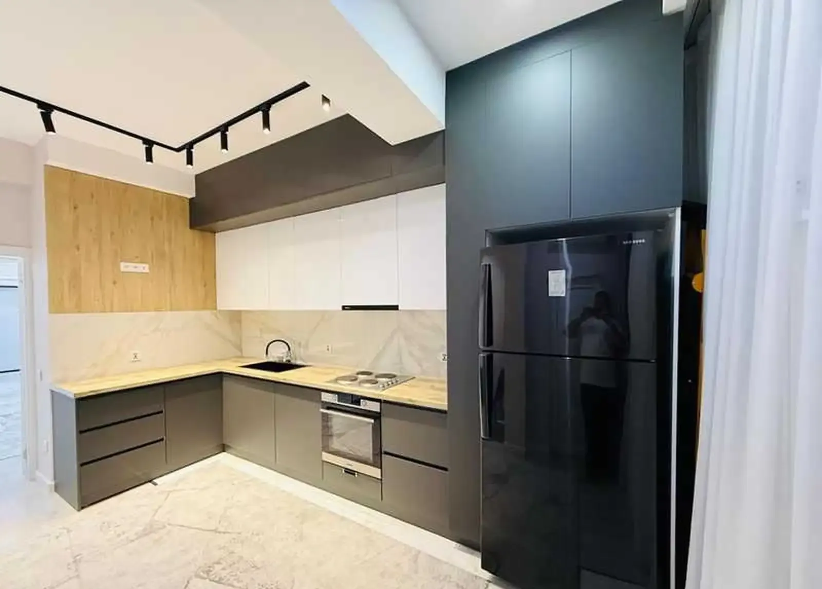 3-комн. квартира, 12 этаж, 112м², 112мкр доми Пайкар
