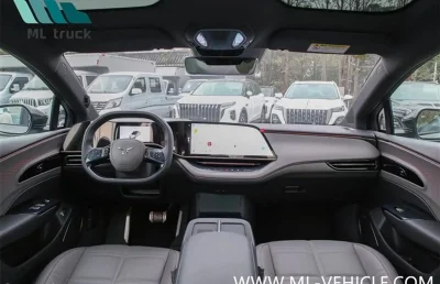 Hongqi HS7, 2025