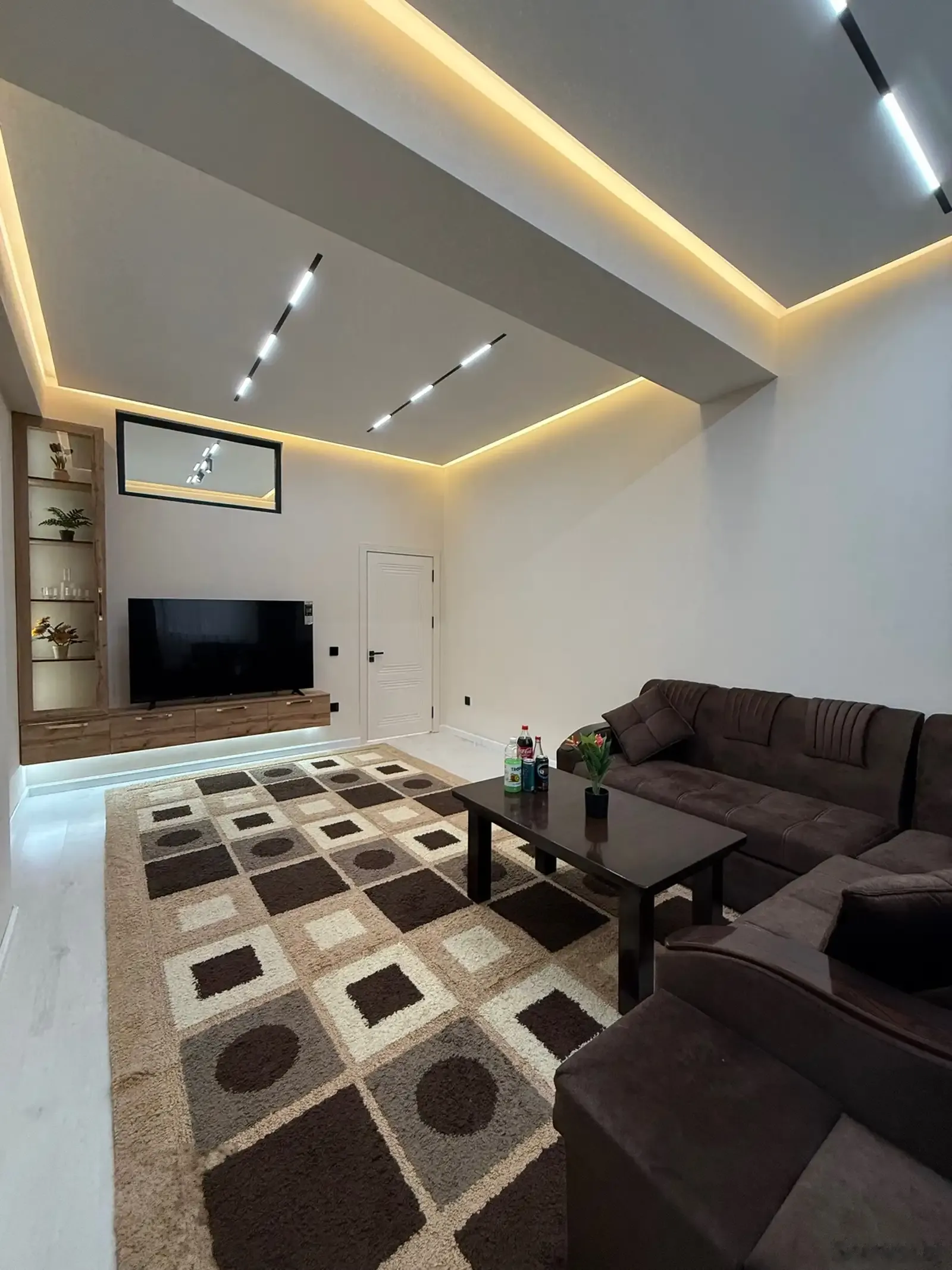 2-комн. квартира, 13 этаж, 64 м², И. Сомони