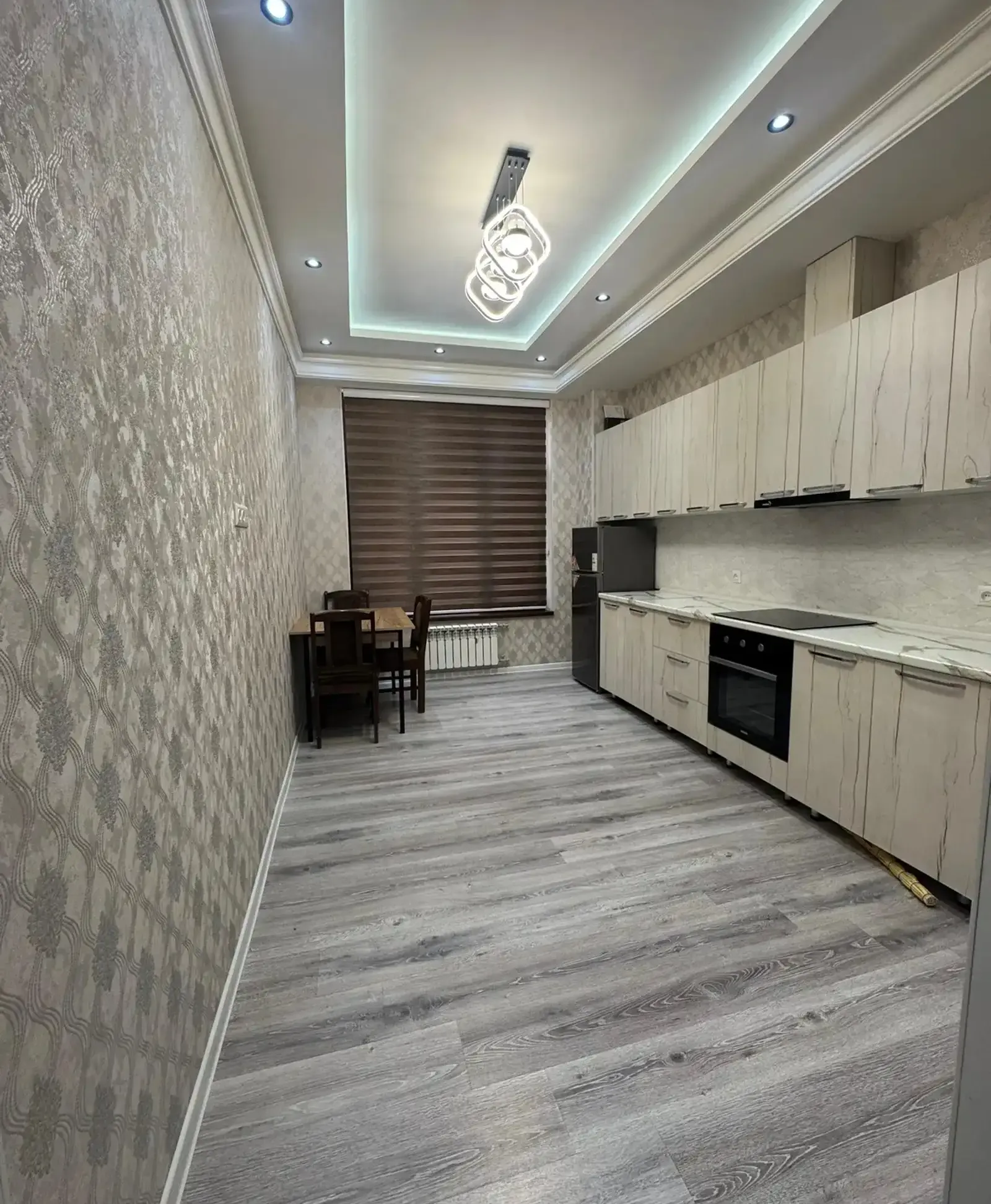2-комн. квартира, 2 этаж, 105м², 8 март, Мерве